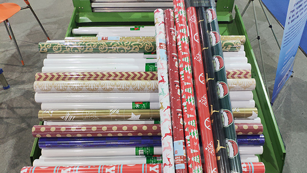 復(fù)卷機(jī)操作注意事項(xiàng)及性能特點(diǎn)有哪些？